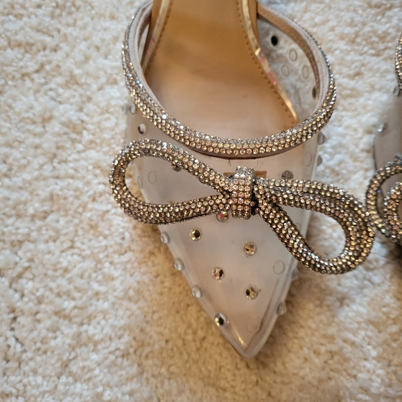 Gianni Bini Women's Cream Embellished Mules Size 8.5 - Picture 3 of 5